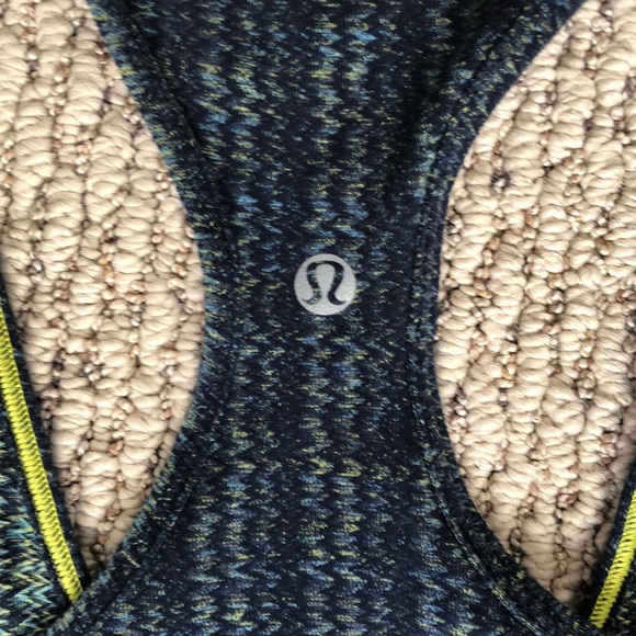 Lulu lemon athletic tank top - Picture 3 of 3